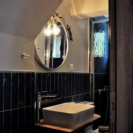 アパート Chrysamare Luxury Living ολόκληρη アフィソス